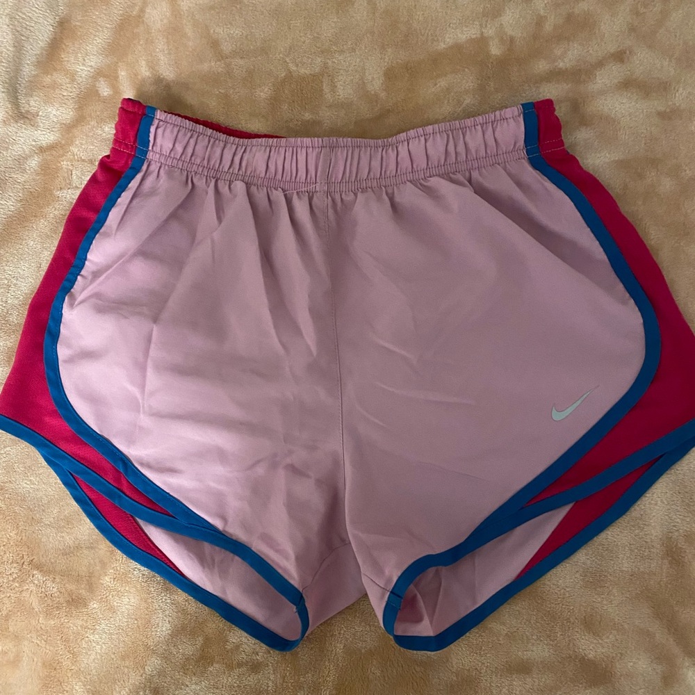 Nike Shorts : Size S